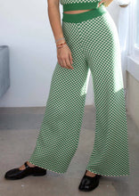 Load image into Gallery viewer, Captain Pant in Island Green Check Inn
