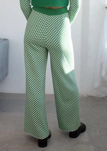 Captain Pant in Island Green Check Inn