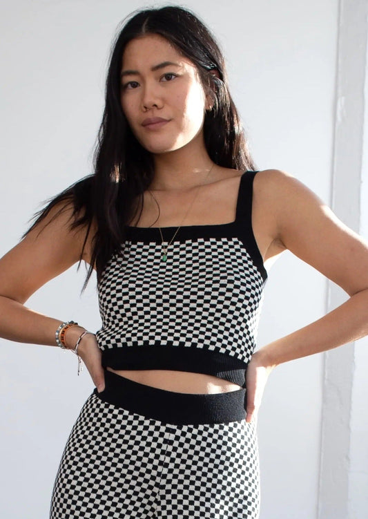 Gigi Crop Top in Caviar/Shell Check Inn