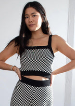 Load image into Gallery viewer, Gigi Crop Top in Caviar/Shell Check Inn
