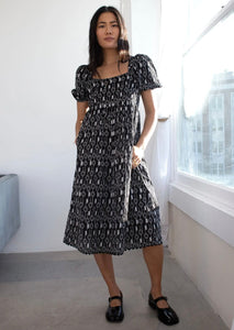 Kiera Long Dress Pixie Daisy in Caviar