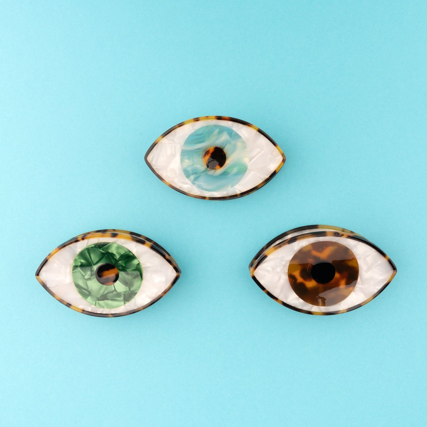 Eye Hair Claw in Brown