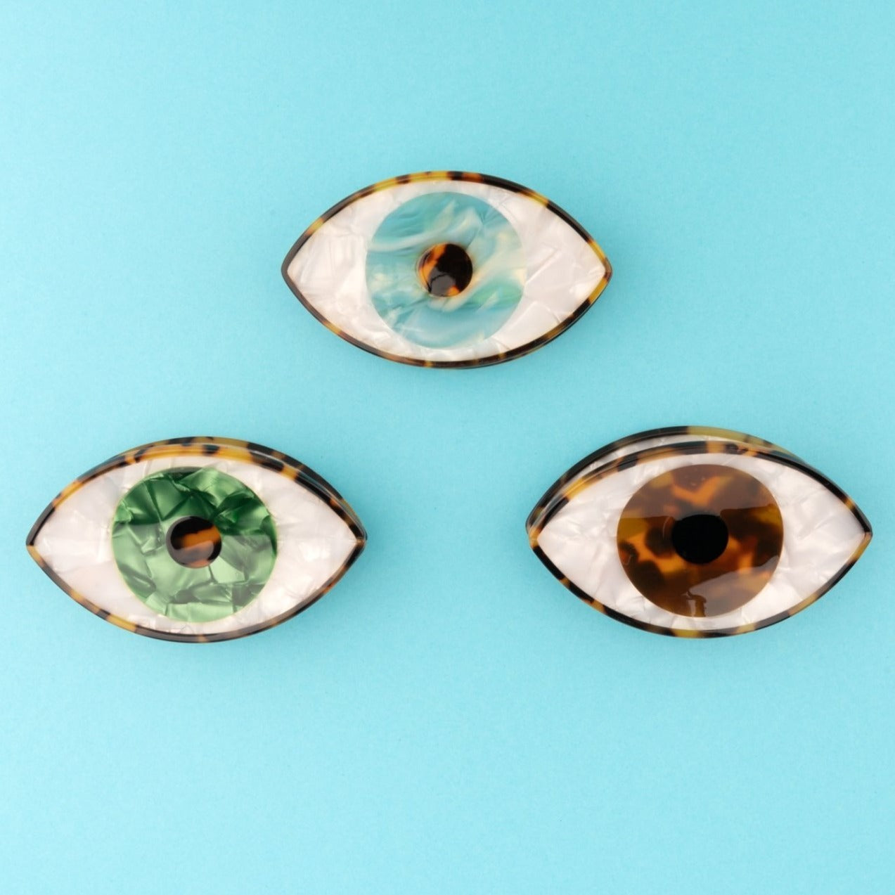 Eye Hair Claw in Blue