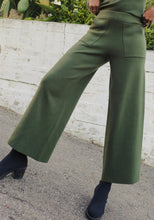 Load image into Gallery viewer, Simonon Pant in Oregano
