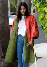 Load image into Gallery viewer, Corkill Quilted Reversible Jacket in Olive/Orange Crush
