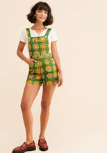 Load image into Gallery viewer, Suggs Jr. Shortall in Piquant Green
